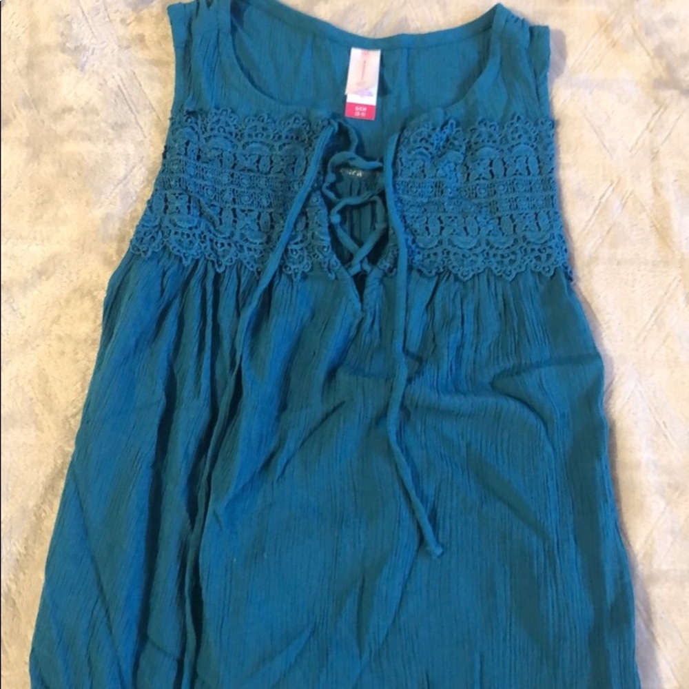 Super cute blue tank!